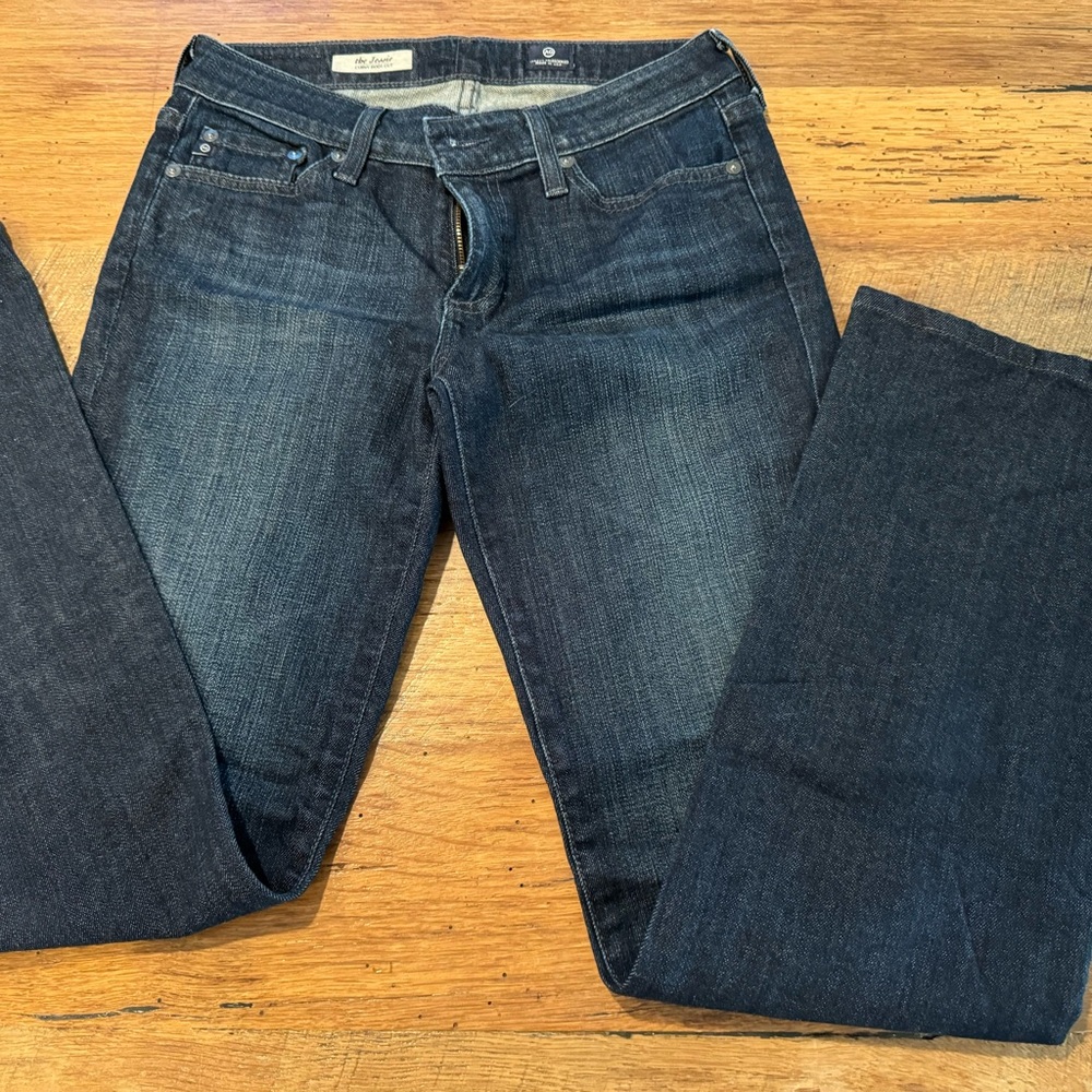 Super Cute AG THE JESSIE, Curvy Boot Cut. Size 26R, Dark Blue. Like New.